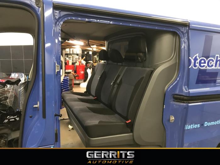 Double Cabin Opel Vivaro Cdti Euro