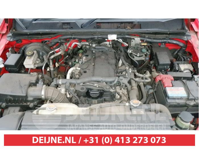 Engine Nissan NP 300 Navara 2 3 DCi 16V 4x4 1010200Q9M YS23D276