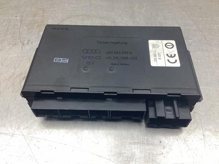 Comfort Module Audi A6 2 0 20V 4B0962258N VDO Gebr Opdam B V