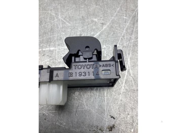 Electric Window Switch Toyota Aygo 1 0 12V VVT I 193114