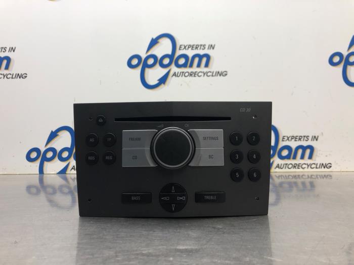 Radio CD Player Opel Astra H 1 6 16V Twinport 7644221310 BLAUPUNKT