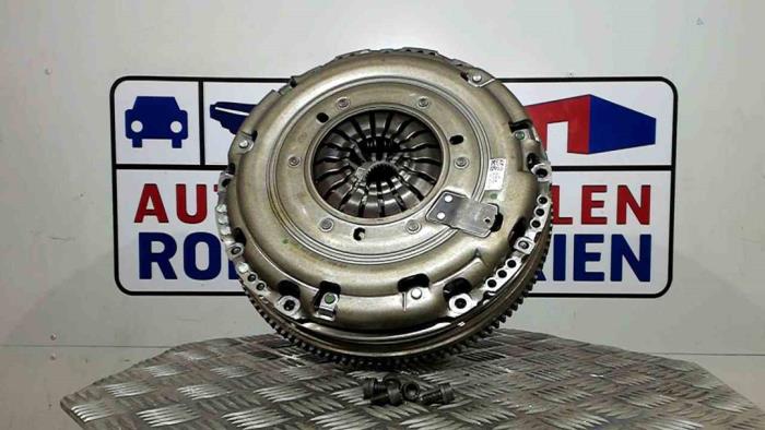 Clutch Kit Complete Volkswagen Crafter 2 0 TDI RWD 04L141025J