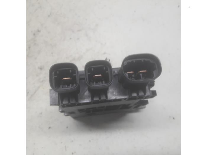 Voltage Regulator Renault Megane III Grandtour 1 5 DCi 110 243800011R