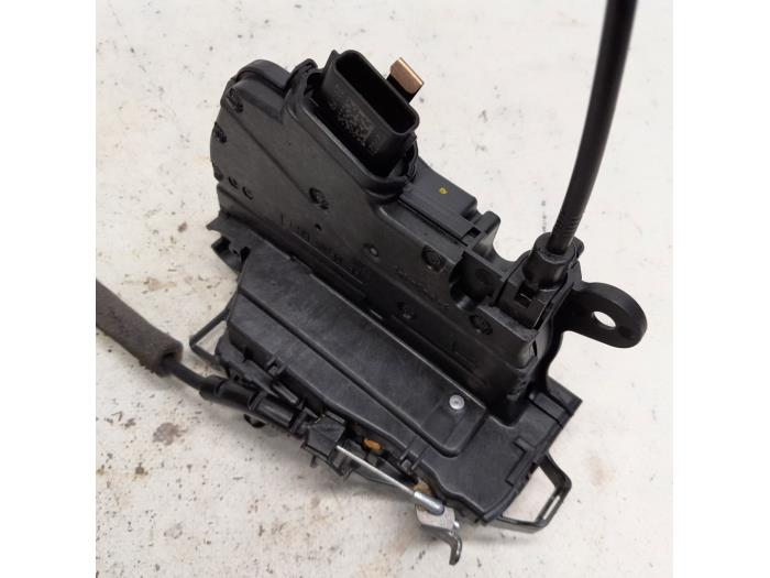 Front Door Lock Mechanism Door Right Renault Clio V Tce V