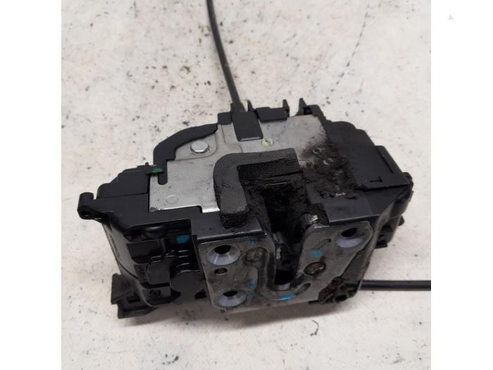 Front Door Lock Mechanism Door Right Renault Clio Iii Estate