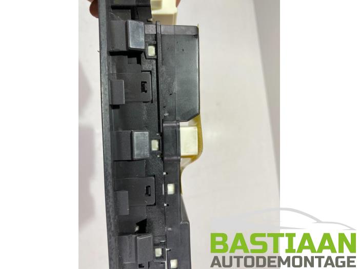 Multi Functional Window Switch Chevrolet Captiva 2 4 16V 4x2 202005436