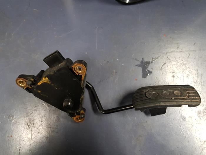 Accelerator Pedal Nissan Micra V Ax