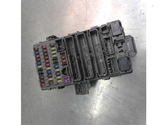 Fuse Box Honda Civic 1 3 Hybrid A000011 Japoto Parts B V