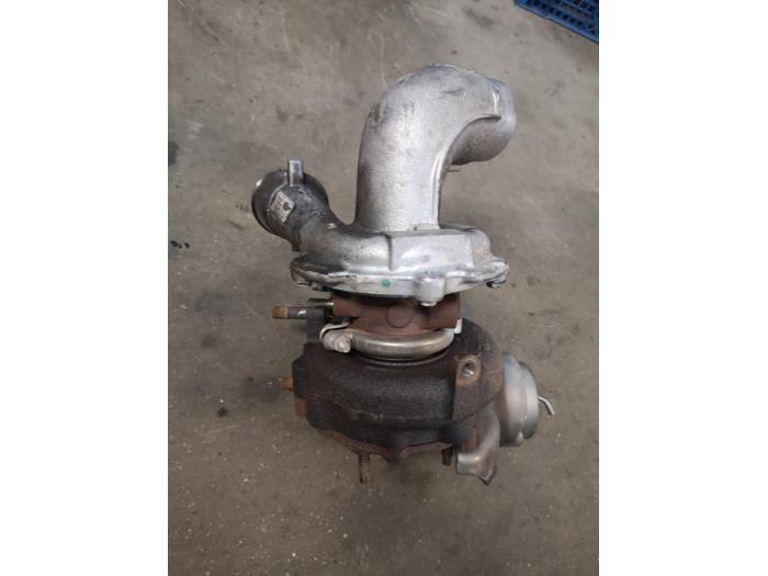 Turbo Toyota Corolla Verso 2 2 D 4D 16V 172010R010 2ADFTV