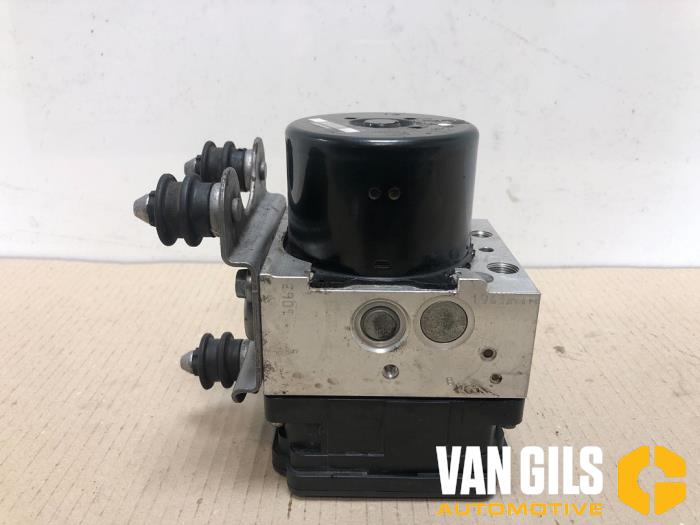 ABS Pump Volkswagen Transporter T5 2 5 TDi PF 7H0614517B BNZ ATE