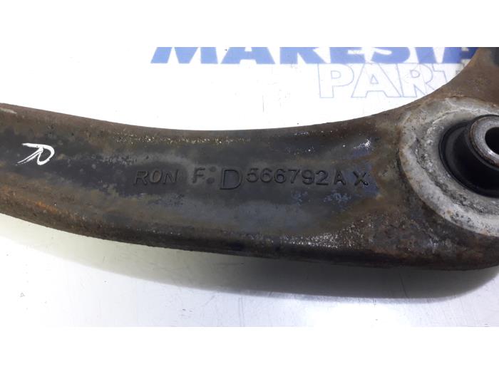 Front Lower Wishbone Right Citroen C Picasso Hdif V P