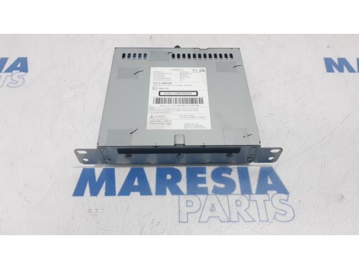 Radio CD Player Peugeot 308 SW 1 6 BlueHDi 120 980559368002 CLARION