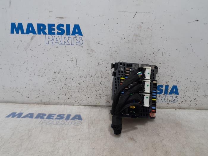 Fuse Box Peugeot Sw Bluehdi V Bsmz Delphi