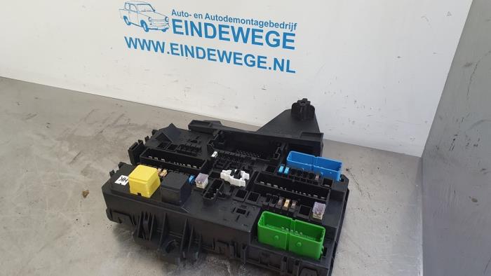 Fuse Box Opel Astra H SW 1 6 16V Twinport 13115937 GM