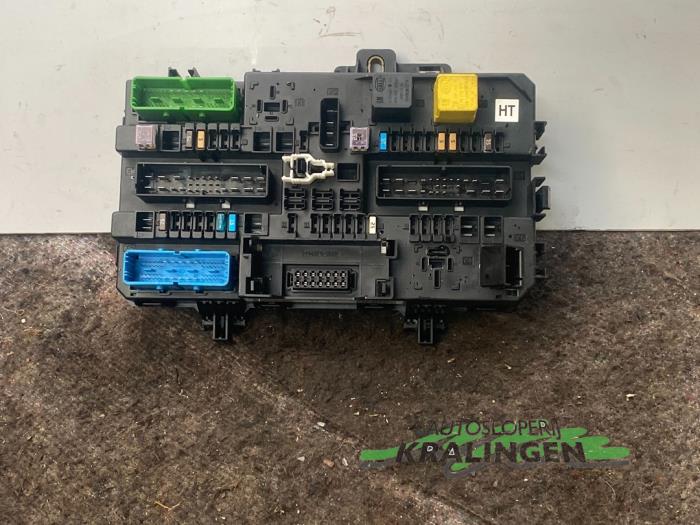 Fuse Box Opel Astra H Gtc V Twinport Ht Hella