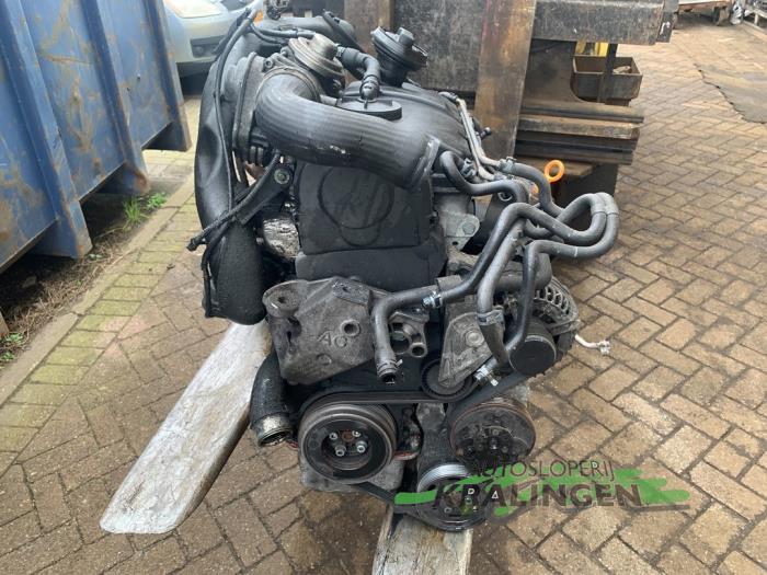 Motor Volkswagen Golf IV 1 9 TDI 100 0000AXR AXR