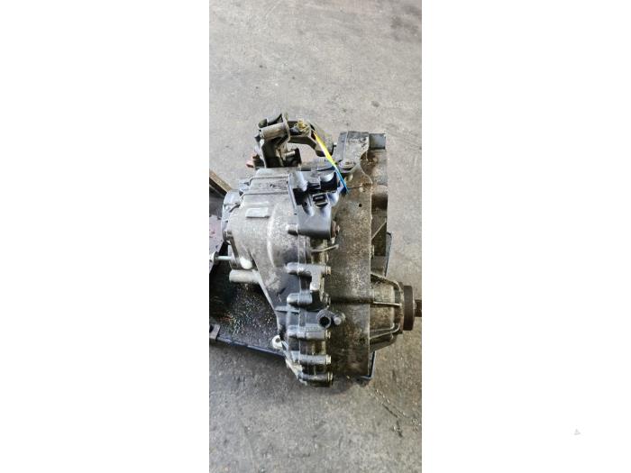 Gearbox Volkswagen Transporter T5 2 5 TDi PF BNZ KPE