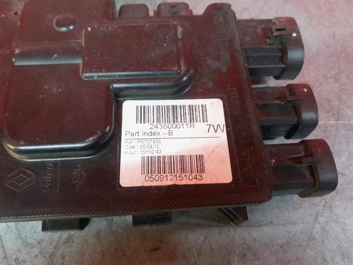 Voltage Regulator Renault Megane III Grandtour 1 5 DCi 110 243800011R