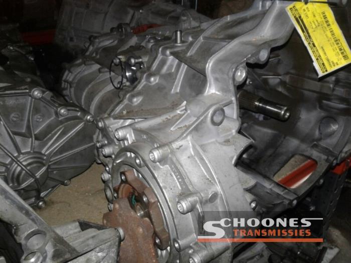 Gearbox Audi A4 Avant LLM Schoones Transmissies B V