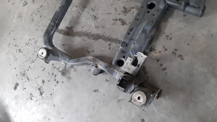 Subframe Volkswagen Transporter T5 2 0 TDI DRF 7E0499029H CAAC