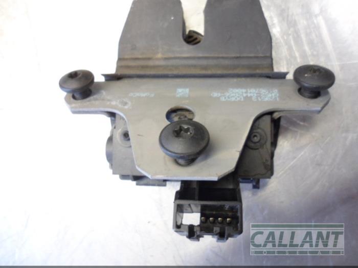 Tailgate Lock Mechanism Landrover Freelander Ii Ed V Lr