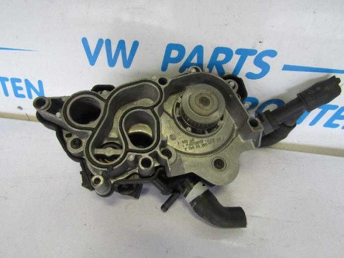 Thermostat Housing Volkswagen Golf Vii Tsi V E M Cyva