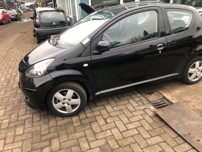 Toyota Aygo 1 0 12V VVT i Épave 2009 Noir Autosloperij de Turk