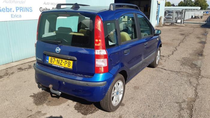 Fiat Panda Fire Schrottauto Blau