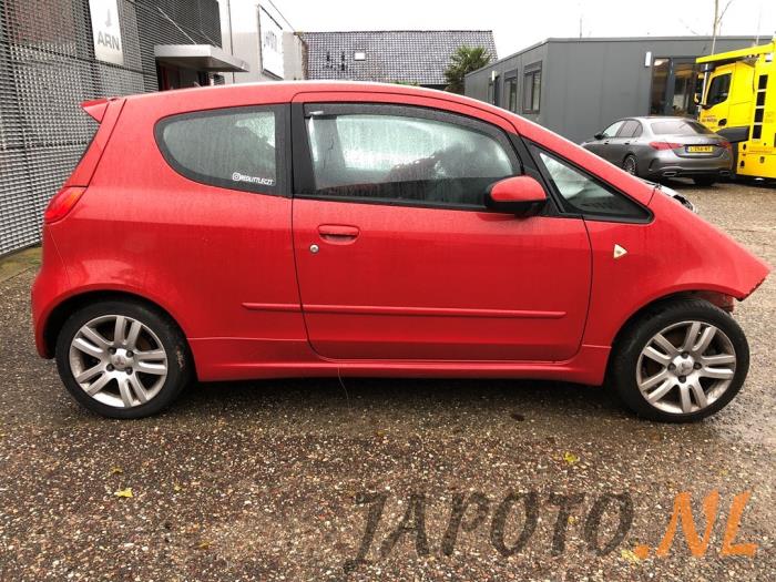 Mitsubishi Colt V Czt Turbo Veh Culo De Desguace Rojo