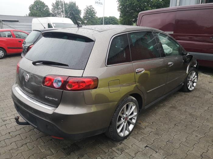 Fiat Croma Jtd Multijet V Pave Brun