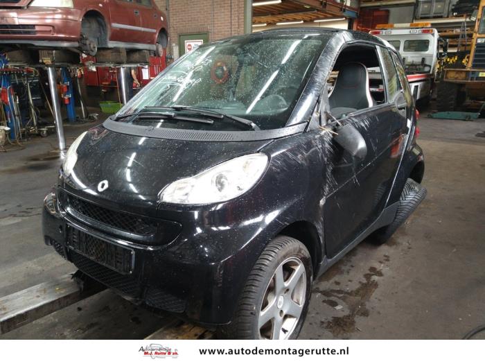 Smart Fortwo Cabrio 1 0 12V 52kW Vehículo de desguace 2007 Negro