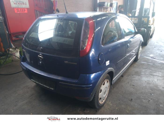 Opel Corsa C 1 2 16V Twin Port Salvage Vehicle 2006 Blue