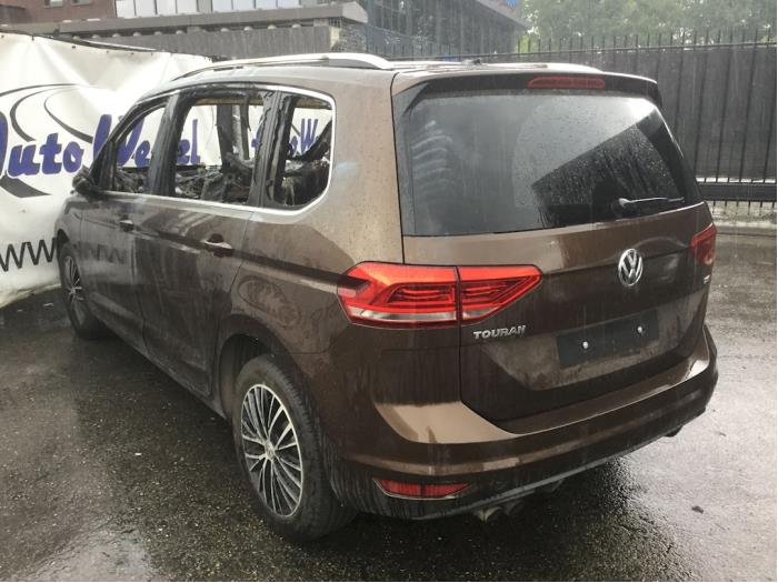 Volkswagen Touran 1 4 TSI Schrottauto 2015 Braun