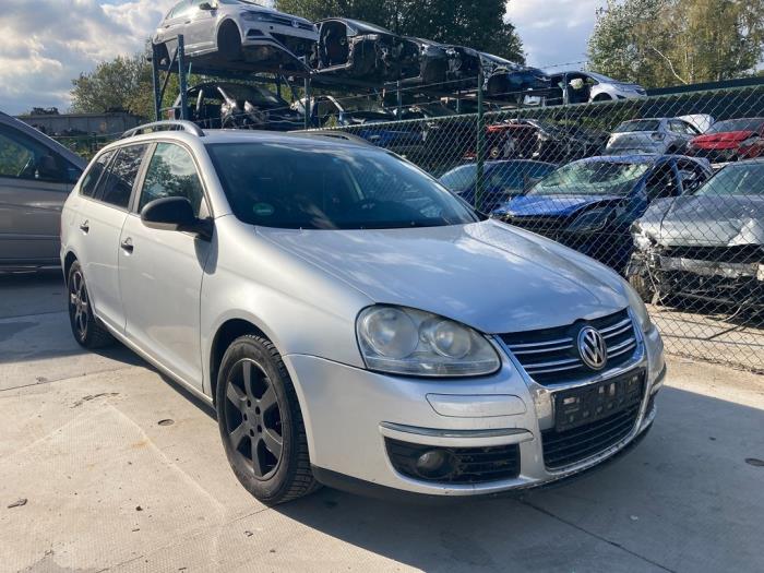 Volkswagen Golf V Variant 1 9 TDI Vehículo de desguace 2008 Gris