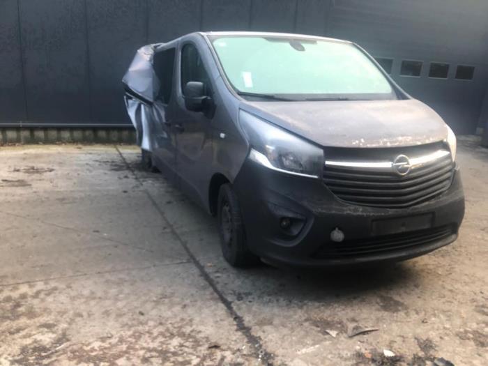 Opel Vivaro B Combi 1 6 CDTI Biturbo 140 Vehículo de desguace 2019