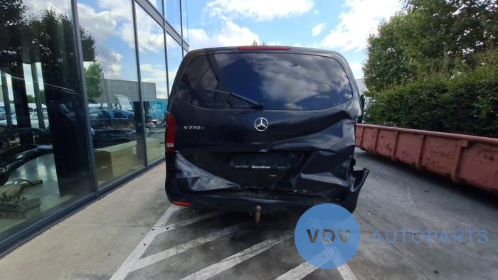 Mercedes V Bluetec D V Matic Schrottauto Schwarz