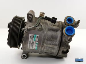 Used Air conditioning pump Volvo V40 (MV) 1.6 D2 Price € 124,95 Margin scheme offered by Auto Rima Druten