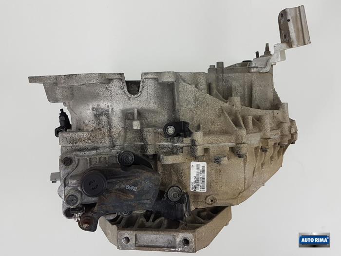 Gearbox Volvo V60 I 2.0 D3 20V - 1285017 D5204T2 1285017