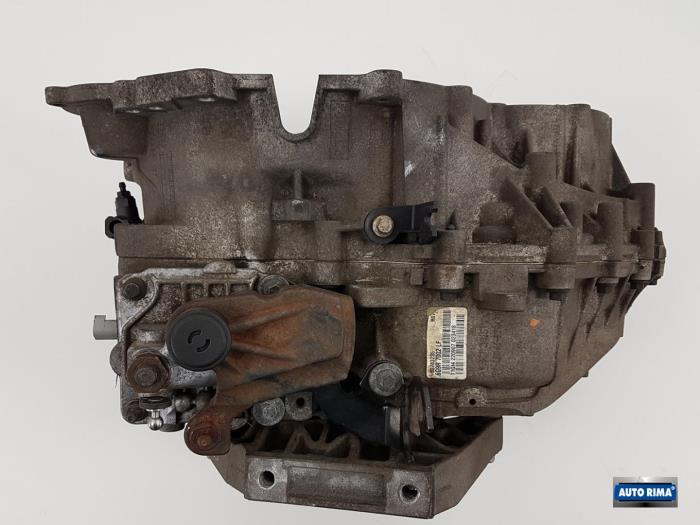 Gearbox Volvo V70 2.5 T 20v - 30783235 D5244t4 30783235