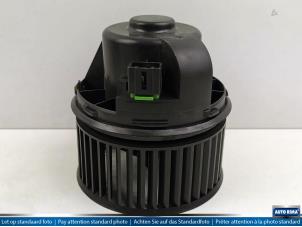 Used Heating and ventilation fan motor Volvo V40 Price € 49,95 Margin scheme offered by Auto Rima Druten