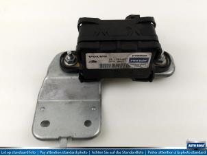 Usados Sensor de ángulo de dirección Volvo V70 (SW) 2.4 D5 20V Precio € 74,95 Norma de margen ofrecido por Auto Rima Druten