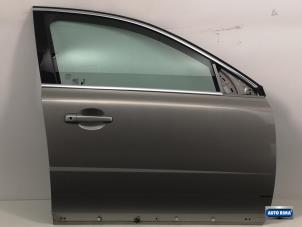 Używane Drzwi prawe przednie wersja 4-drzwiowa Volvo XC70 (BZ) 2.5 T5 20V AWD Cena € 249,95 Procedura marży oferowane przez Auto Rima Druten