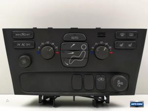 Usagé Panneau de commandes chauffage Volvo XC70 Prix € 39,95 Règlement à la marge proposé par Auto Rima Druten