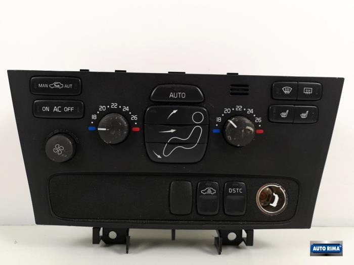 Panel de control de calefacción de un Volvo XC70 (SZ) XC70 2.4 D 20V 2004
