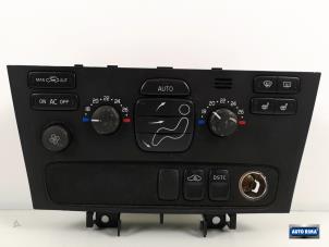 Używane Panel sterowania nagrzewnicy Volvo XC70 (SZ) XC70 2.4 D 20V Cena € 39,95 Procedura marży oferowane przez Auto Rima Druten