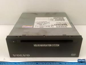 Usagé Lecteur DVD Volvo S60 I (RS/HV) 2.0 T 20V Prix € 99,95 Règlement à la marge proposé par Auto Rima Druten