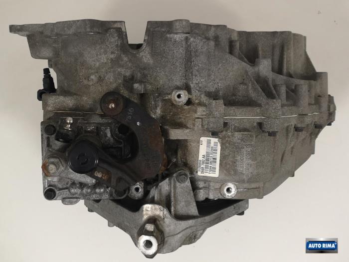 Gearbox Volvo V40 2.0 D3 20V - 31280650 D5204T6 31280650