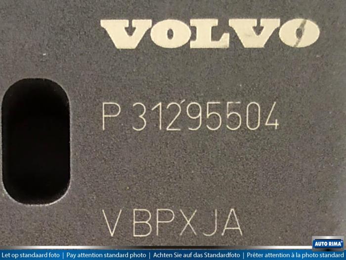 Sensor asistente de frenado de un Volvo V60 2011