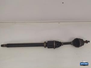 Used Front drive shaft, right Volvo V70 (SW) 2.4 D5 20V Price € 99,95 Margin scheme offered by Auto Rima Druten