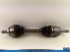Front drive shaft, left from a Volvo V70 (SW), 1999 / 2008 2.4 T 20V, Combi/o, Petrol, 2.435cc, 147kW (200pk), FWD, B5244T3, 1999-11 / 2003-08, SW58 2002